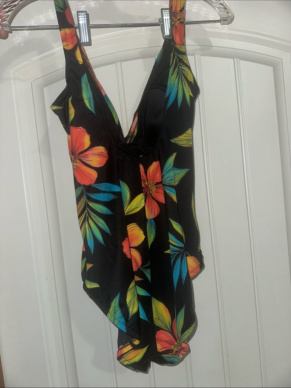 Miraclesuit Black One-Piece with Tropical Floral and coverup size 10 - Picture 5 of 8